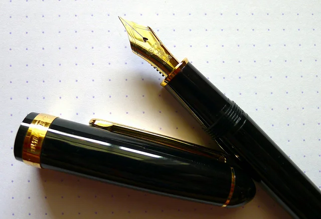 PLATINUM #3776 Century 万年筆　UEF Platinum 3776 Century UEF Nib Fountain Pen Review — The Pen Addict